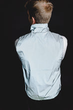 Load image into Gallery viewer, MEN&#39;S FULLY REFLECTIVE LIGHTWEIGHT VEST